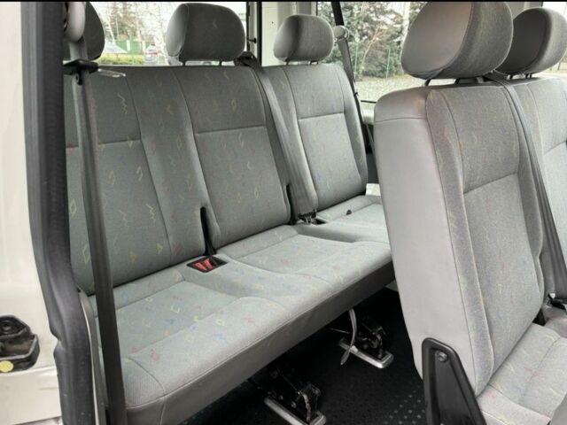 Білий Фольксваген Transporter, об'ємом двигуна 2.5 л та пробігом 215 тис. км за 3340 $, фото 14 на Automoto.ua