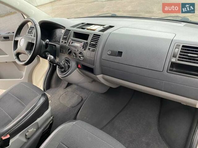 Белый Фольксваген Transporter, объемом двигателя 2.5 л и пробегом 279 тыс. км за 8250 $, фото 10 на Automoto.ua