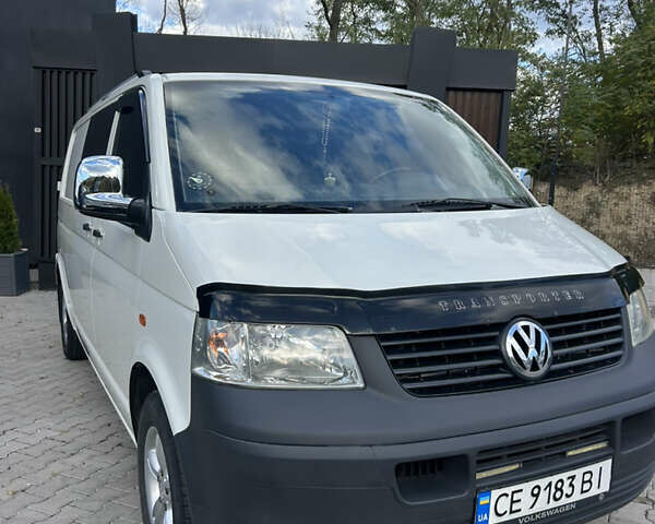 Білий Фольксваген Transporter, об'ємом двигуна 2.5 л та пробігом 309 тис. км за 7999 $, фото 2 на Automoto.ua