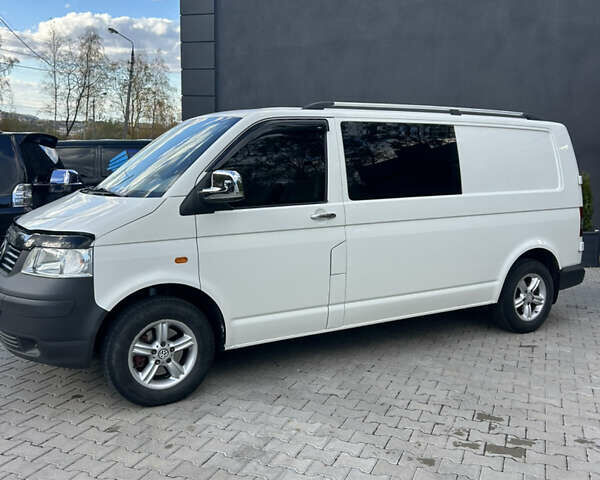 Білий Фольксваген Transporter, об'ємом двигуна 2.5 л та пробігом 309 тис. км за 7999 $, фото 6 на Automoto.ua