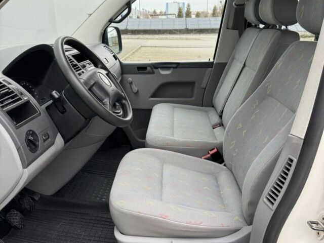 Білий Фольксваген Transporter, об'ємом двигуна 2.5 л та пробігом 215 тис. км за 3340 $, фото 10 на Automoto.ua