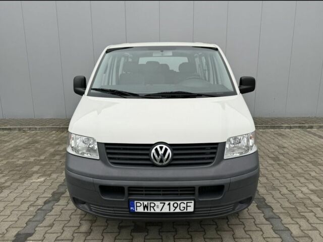Білий Фольксваген Transporter, об'ємом двигуна 2.5 л та пробігом 215 тис. км за 3340 $, фото 1 на Automoto.ua