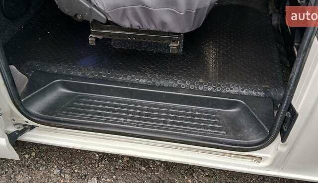 Белый Фольксваген Transporter, объемом двигателя 1.9 л и пробегом 268 тыс. км за 7700 $, фото 6 на Automoto.ua