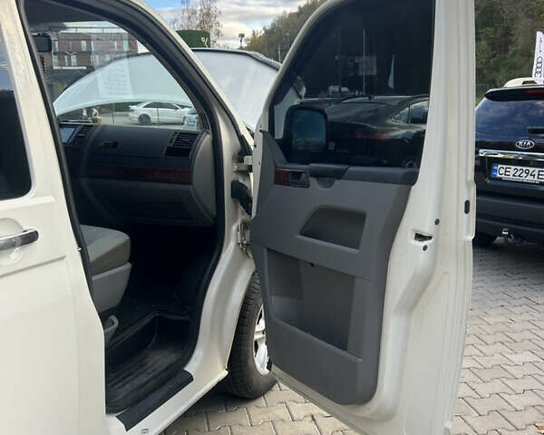 Білий Фольксваген Transporter, об'ємом двигуна 2.5 л та пробігом 309 тис. км за 7999 $, фото 10 на Automoto.ua