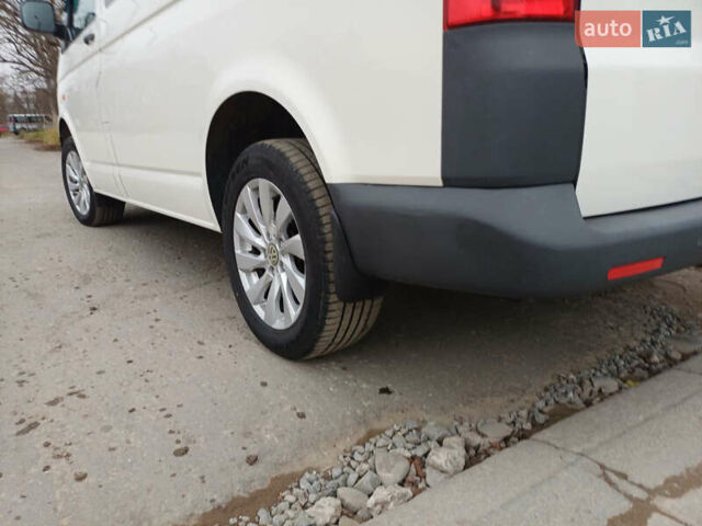 Белый Фольксваген Transporter, объемом двигателя 2.46 л и пробегом 314 тыс. км за 8800 $, фото 24 на Automoto.ua