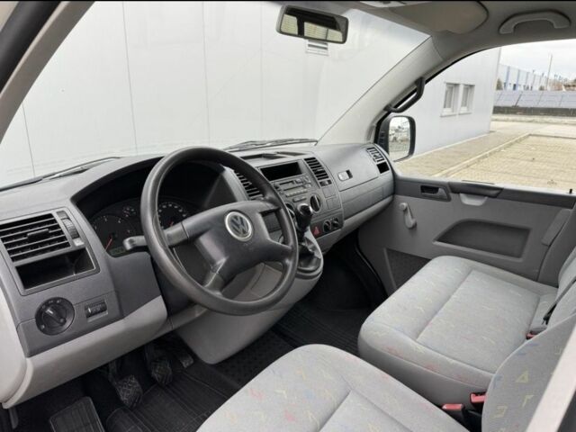 Білий Фольксваген Transporter, об'ємом двигуна 2.5 л та пробігом 215 тис. км за 3340 $, фото 8 на Automoto.ua