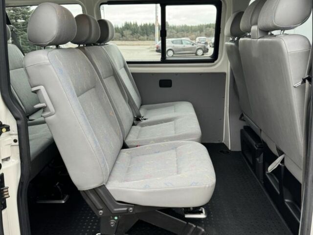 Білий Фольксваген Transporter, об'ємом двигуна 2.5 л та пробігом 215 тис. км за 3340 $, фото 11 на Automoto.ua