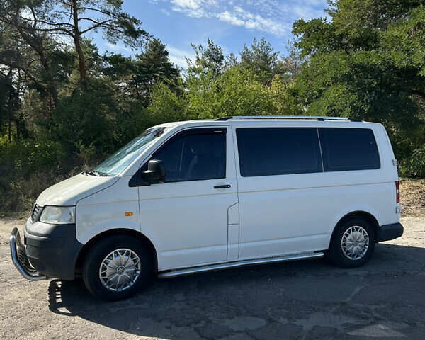 Белый Фольксваген Transporter, объемом двигателя 1.9 л и пробегом 500 тыс. км за 8000 $, фото 2 на Automoto.ua
