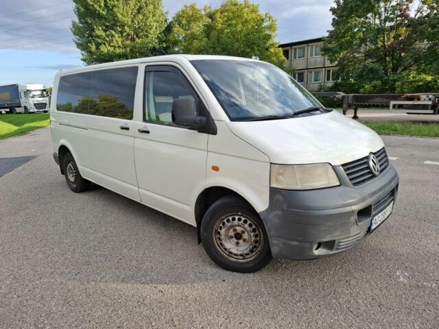 Белый Фольксваген Transporter, объемом двигателя 1.9 л и пробегом 453 тыс. км за 5900 $, фото 1 на Automoto.ua