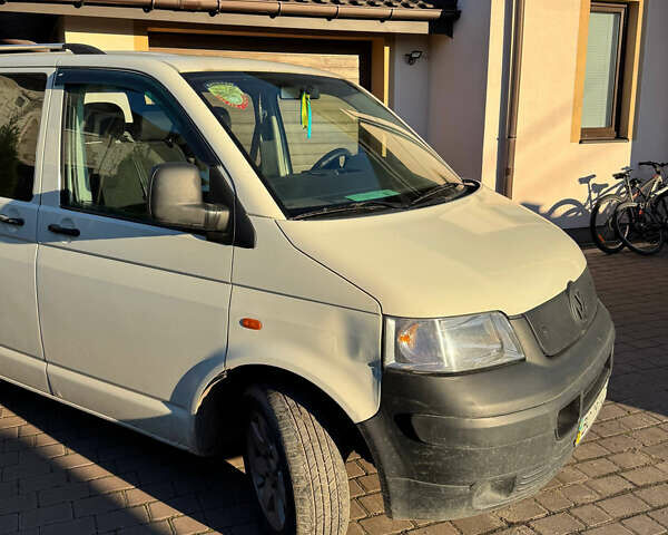 Білий Фольксваген Transporter, об'ємом двигуна 1.9 л та пробігом 360 тис. км за 7800 $, фото 6 на Automoto.ua