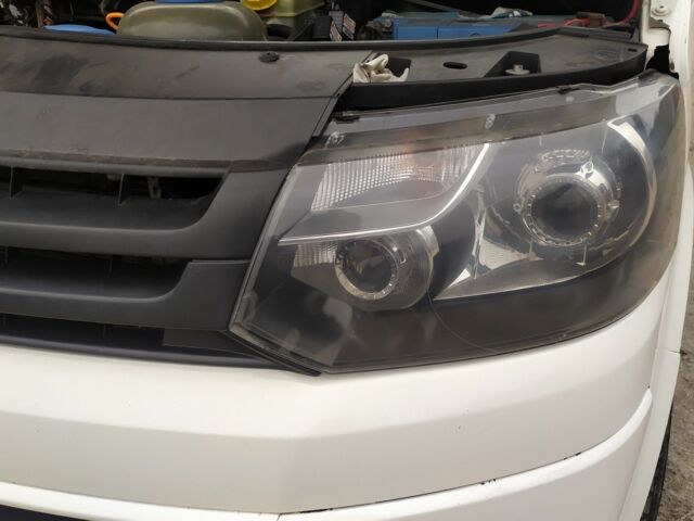 Белый Фольксваген Transporter, объемом двигателя 2.5 л и пробегом 550 тыс. км за 6400 $, фото 4 на Automoto.ua