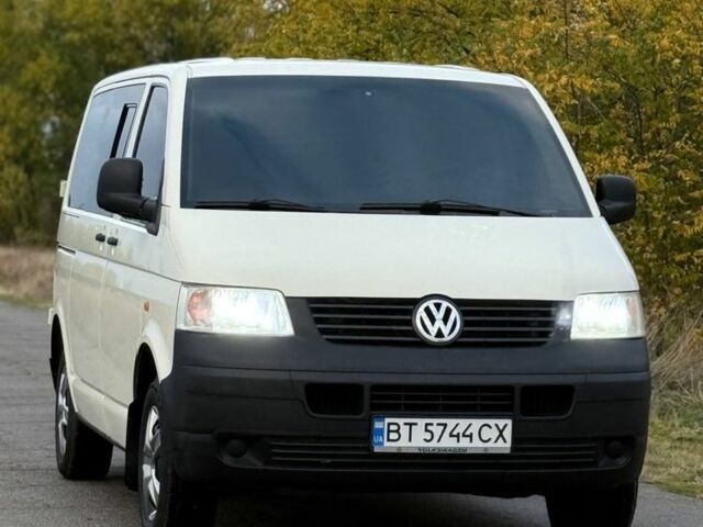 Білий Фольксваген Transporter, об'ємом двигуна 1.9 л та пробігом 290 тис. км за 7999 $, фото 3 на Automoto.ua