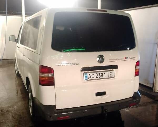 Белый Фольксваген Transporter, объемом двигателя 1.9 л и пробегом 460 тыс. км за 7100 $, фото 2 на Automoto.ua