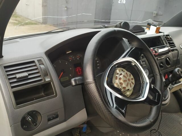 Белый Фольксваген Transporter, объемом двигателя 2.5 л и пробегом 550 тыс. км за 6400 $, фото 15 на Automoto.ua