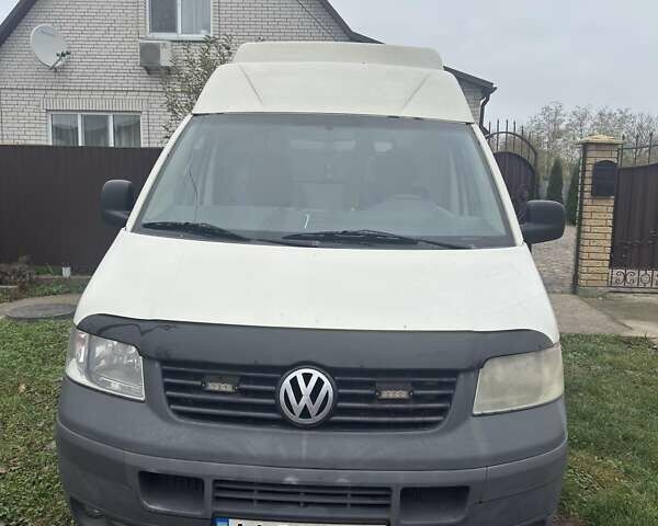 Белый Фольксваген Transporter, объемом двигателя 1.9 л и пробегом 800 тыс. км за 5000 $, фото 1 на Automoto.ua