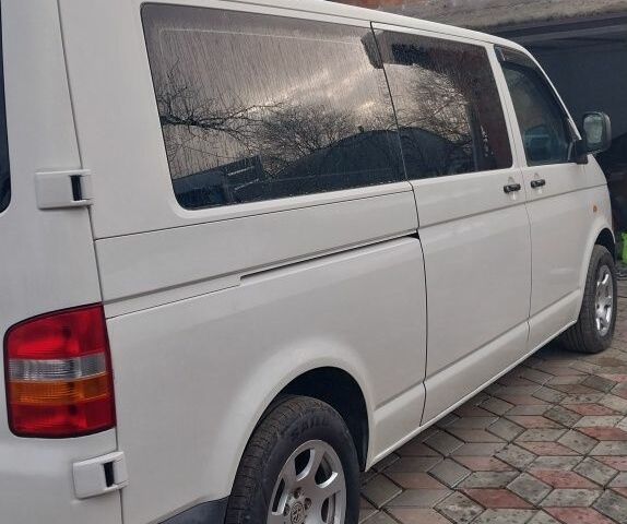 Белый Фольксваген Transporter, объемом двигателя 2.5 л и пробегом 313 тыс. км за 9200 $, фото 1 на Automoto.ua