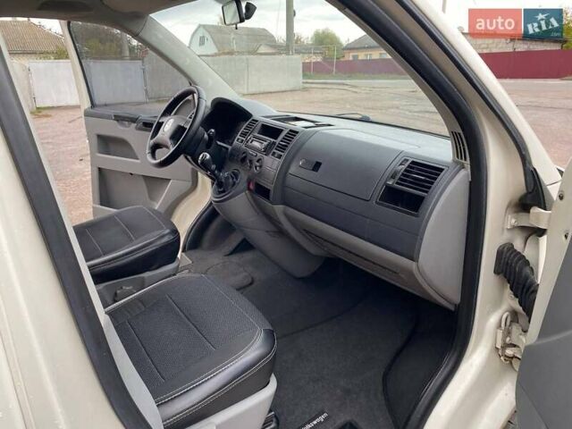 Белый Фольксваген Transporter, объемом двигателя 2.5 л и пробегом 279 тыс. км за 8250 $, фото 8 на Automoto.ua