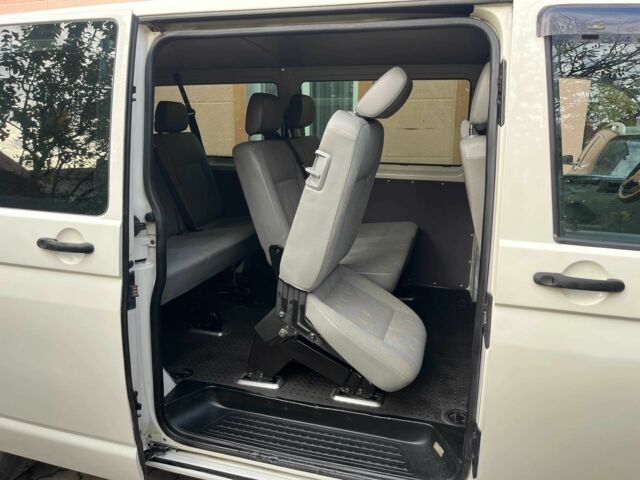 Белый Фольксваген Transporter, объемом двигателя 1.9 л и пробегом 333 тыс. км за 8900 $, фото 18 на Automoto.ua