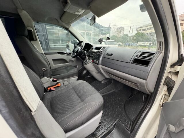 Белый Фольксваген Transporter, объемом двигателя 1.9 л и пробегом 350 тыс. км за 6999 $, фото 20 на Automoto.ua