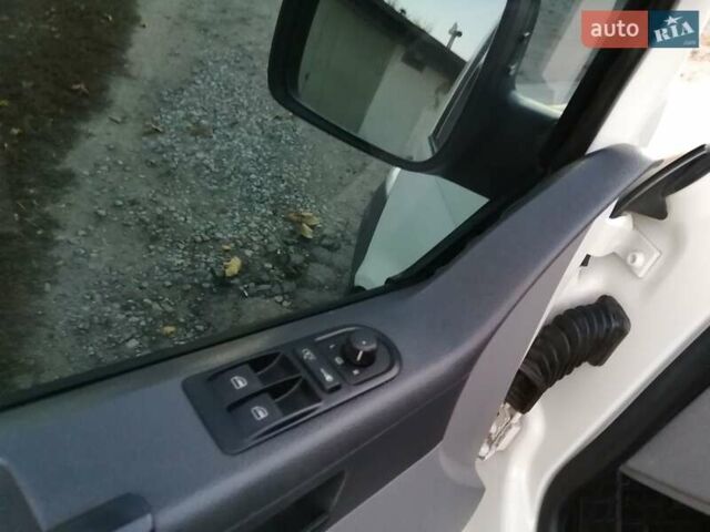 Белый Фольксваген Transporter, объемом двигателя 2.5 л и пробегом 365 тыс. км за 8300 $, фото 28 на Automoto.ua