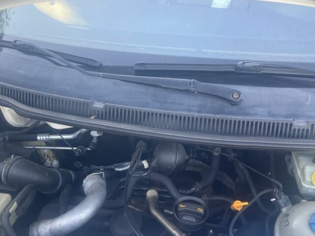 Белый Фольксваген Transporter, объемом двигателя 2.5 л и пробегом 335 тыс. км за 8200 $, фото 7 на Automoto.ua