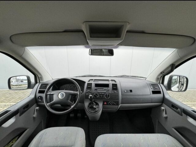 Білий Фольксваген Transporter, об'ємом двигуна 2.5 л та пробігом 215 тис. км за 3340 $, фото 15 на Automoto.ua