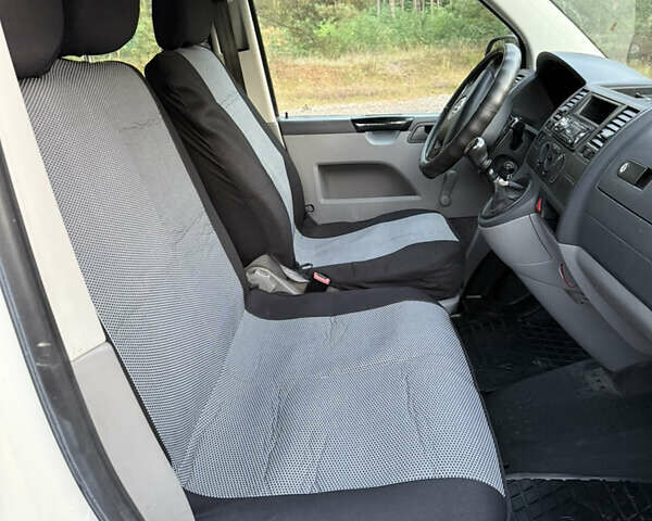 Білий Фольксваген Transporter, об'ємом двигуна 1.9 л та пробігом 371 тис. км за 7500 $, фото 7 на Automoto.ua