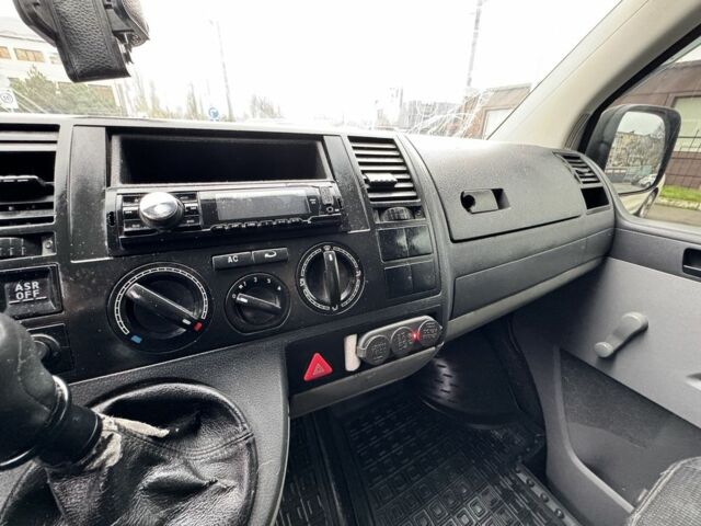 Белый Фольксваген Transporter, объемом двигателя 1.9 л и пробегом 350 тыс. км за 6999 $, фото 18 на Automoto.ua