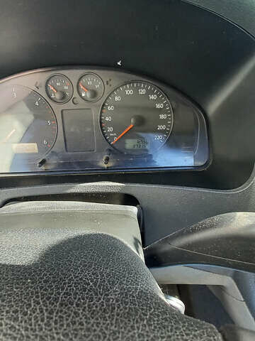 Білий Фольксваген Transporter, об'ємом двигуна 1.9 л та пробігом 370 тис. км за 7000 $, фото 6 на Automoto.ua