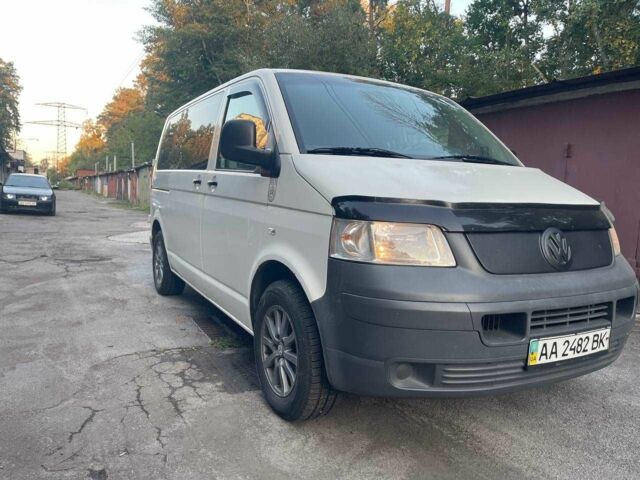 Белый Фольксваген Transporter, объемом двигателя 2.5 л и пробегом 3 тыс. км за 8000 $, фото 10 на Automoto.ua