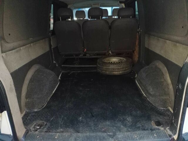 Белый Фольксваген Transporter, объемом двигателя 2.5 л и пробегом 267 тыс. км за 9600 $, фото 17 на Automoto.ua