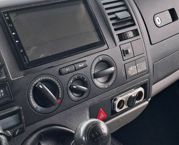 Белый Фольксваген Transporter, объемом двигателя 2.5 л и пробегом 340 тыс. км за 9000 $, фото 5 на Automoto.ua