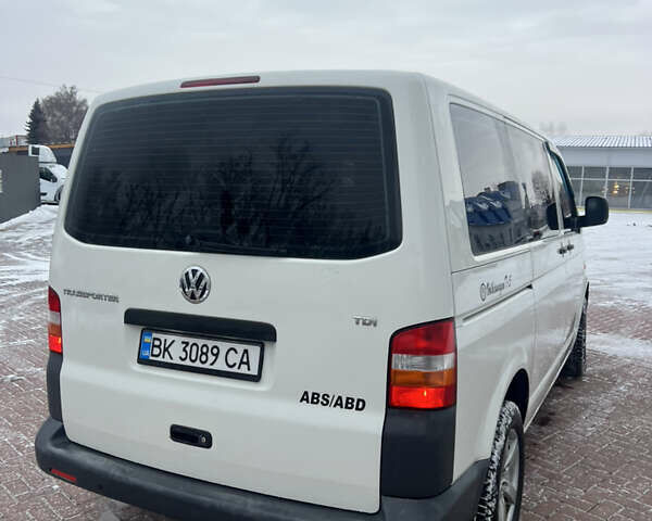 Білий Фольксваген Transporter, об'ємом двигуна 2.5 л та пробігом 319 тис. км за 7900 $, фото 8 на Automoto.ua