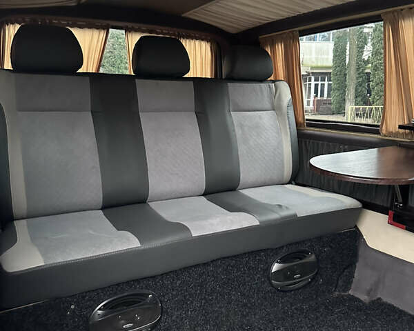 Белый Фольксваген Transporter, объемом двигателя 2.46 л и пробегом 285 тыс. км за 9800 $, фото 21 на Automoto.ua