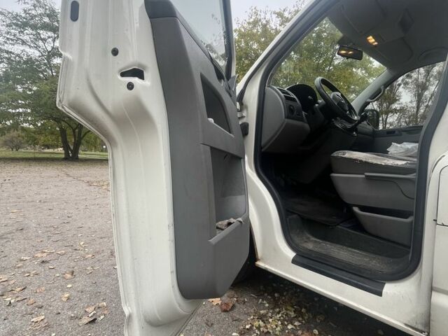 Белый Фольксваген Transporter, объемом двигателя 1.9 л и пробегом 280 тыс. км за 8200 $, фото 6 на Automoto.ua