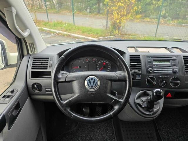 Белый Фольксваген Transporter, объемом двигателя 2.5 л и пробегом 398 тыс. км за 6499 $, фото 18 на Automoto.ua