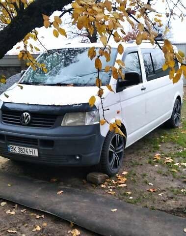 Білий Фольксваген Transporter, об'ємом двигуна 1.9 л та пробігом 456 тис. км за 8600 $, фото 1 на Automoto.ua