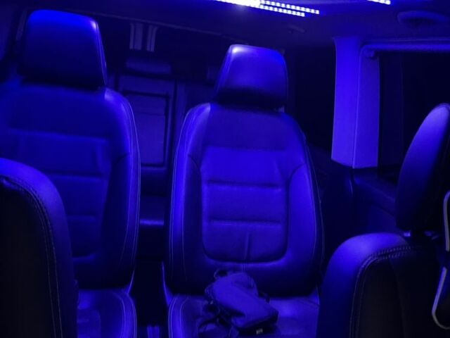 Белый Фольксваген Transporter, объемом двигателя 1.9 л и пробегом 303 тыс. км за 8999 $, фото 10 на Automoto.ua