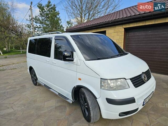 Белый Фольксваген Transporter, объемом двигателя 2.5 л и пробегом 390 тыс. км за 14200 $, фото 1 на Automoto.ua