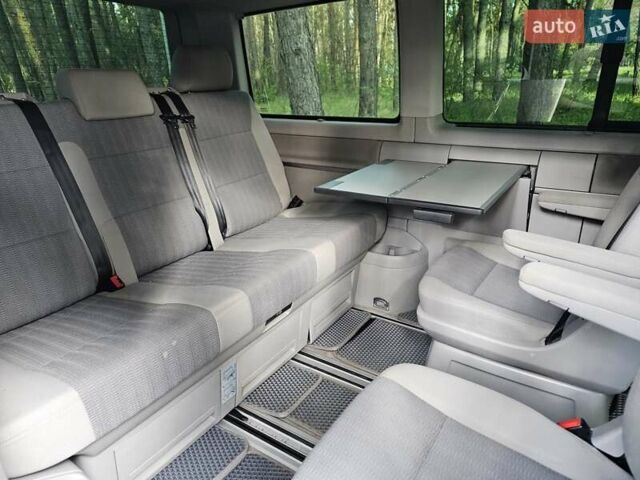 Белый Фольксваген Transporter, объемом двигателя 2.5 л и пробегом 390 тыс. км за 14200 $, фото 3 на Automoto.ua