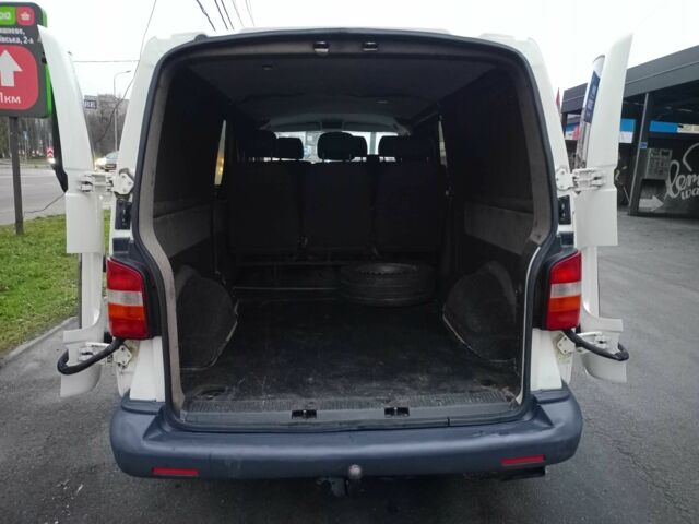 Белый Фольксваген Transporter, объемом двигателя 2.5 л и пробегом 267 тыс. км за 9600 $, фото 7 на Automoto.ua