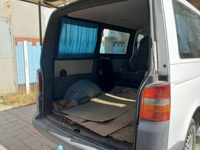 Білий Фольксваген Transporter, об'ємом двигуна 1.9 л та пробігом 373 тис. км за 7000 $, фото 8 на Automoto.ua