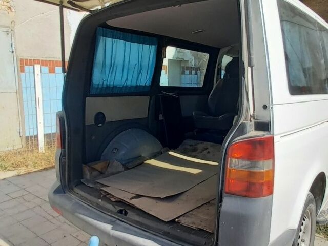 Білий Фольксваген Transporter, об'ємом двигуна 1.9 л та пробігом 373 тис. км за 7000 $, фото 11 на Automoto.ua