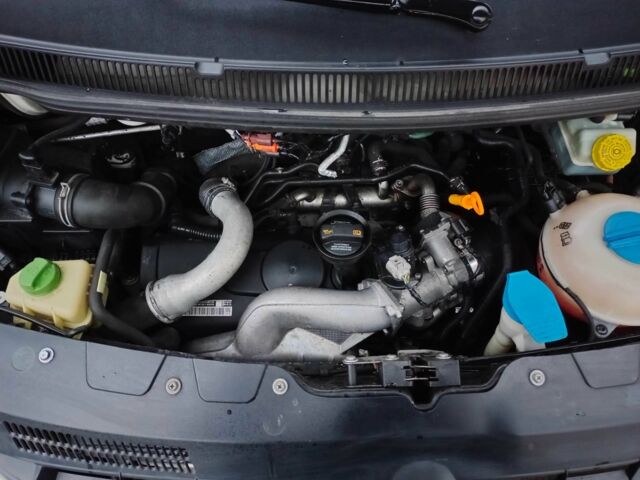 Белый Фольксваген Transporter, объемом двигателя 2.5 л и пробегом 267 тыс. км за 9600 $, фото 16 на Automoto.ua