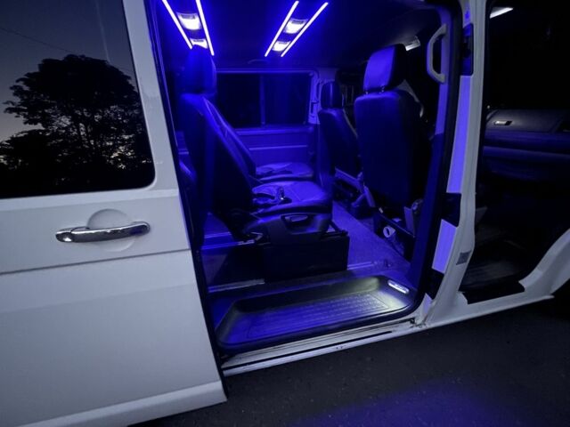 Белый Фольксваген Transporter, объемом двигателя 1.9 л и пробегом 303 тыс. км за 8999 $, фото 11 на Automoto.ua