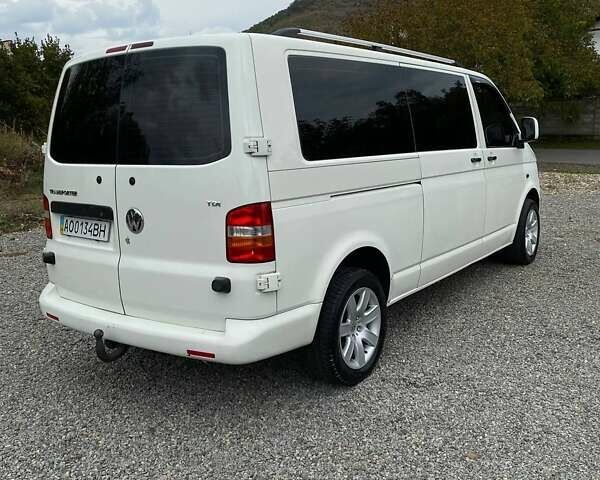 Білий Фольксваген Transporter, об'ємом двигуна 2.46 л та пробігом 310 тис. км за 8800 $, фото 1 на Automoto.ua
