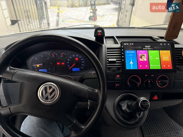 Білий Фольксваген Transporter, об'ємом двигуна 2.5 л та пробігом 274 тис. км за 11500 $, фото 17 на Automoto.ua