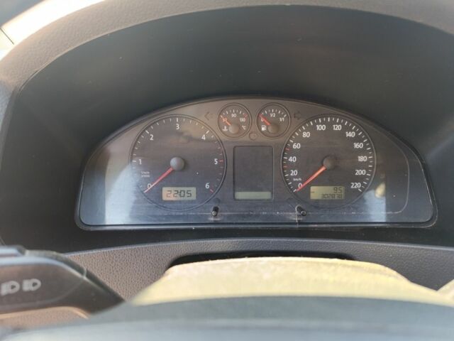 Фольксваген Transporter 2007 в Борисполе на Automoto.ua Белый Фольксваген Transporter, объемом двигателя 2.5 л и пробегом 303 тыс. км за 10500 $, фото 22 на Automoto.ua