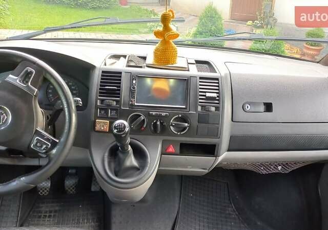 Белый Фольксваген Transporter, объемом двигателя 2.5 л и пробегом 286 тыс. км за 8300 $, фото 4 на Automoto.ua