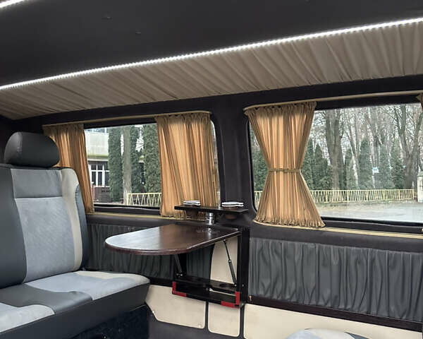 Белый Фольксваген Transporter, объемом двигателя 2.46 л и пробегом 285 тыс. км за 9800 $, фото 22 на Automoto.ua